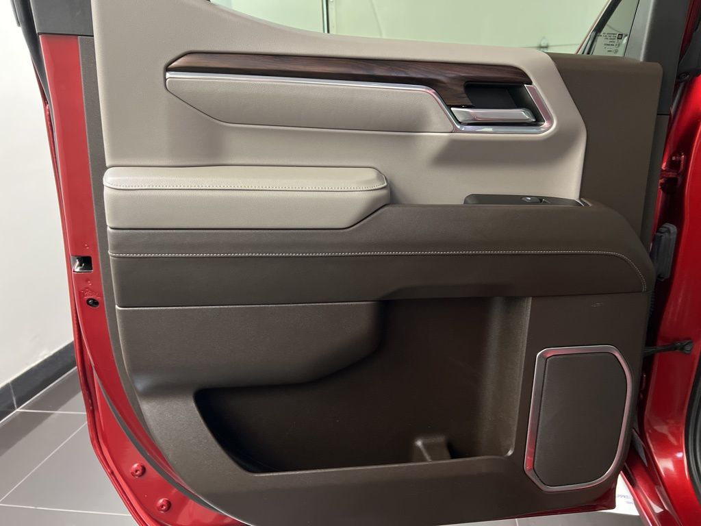 2023 GMC Sierra 1500 SLT - Photo 33