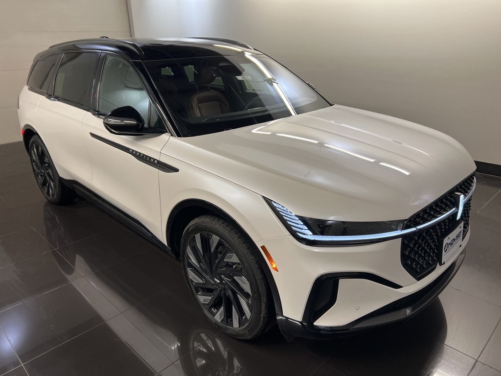 2026 Lincoln Nautilus Reserve's photo