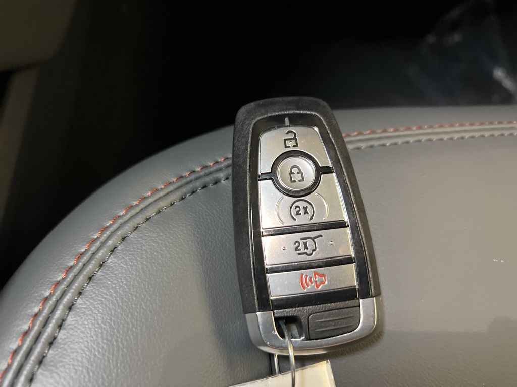 2025 Ford Explorer Active - Photo 34