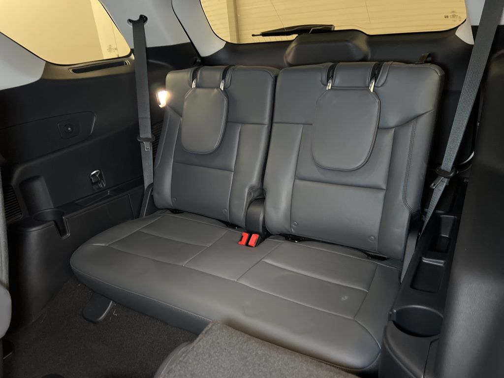 2025 Ford Explorer Active - Photo 27