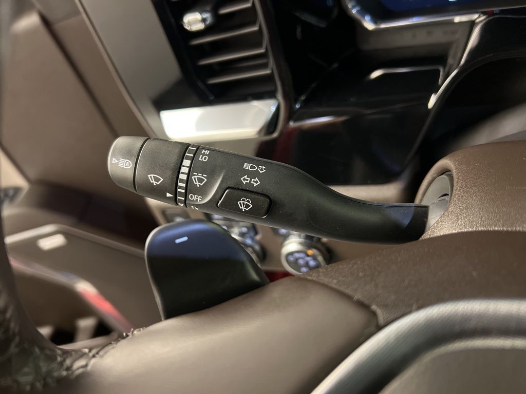 2023 GMC Sierra 1500 SLT - Photo 17