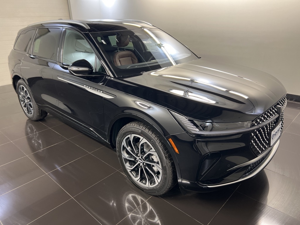 2026 Lincoln Nautilus Reserve's photo