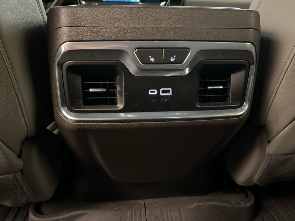2023 GMC Sierra 1500 SLT - Photo 32