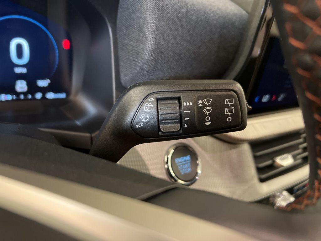 2025 Ford Explorer Active - Photo 21