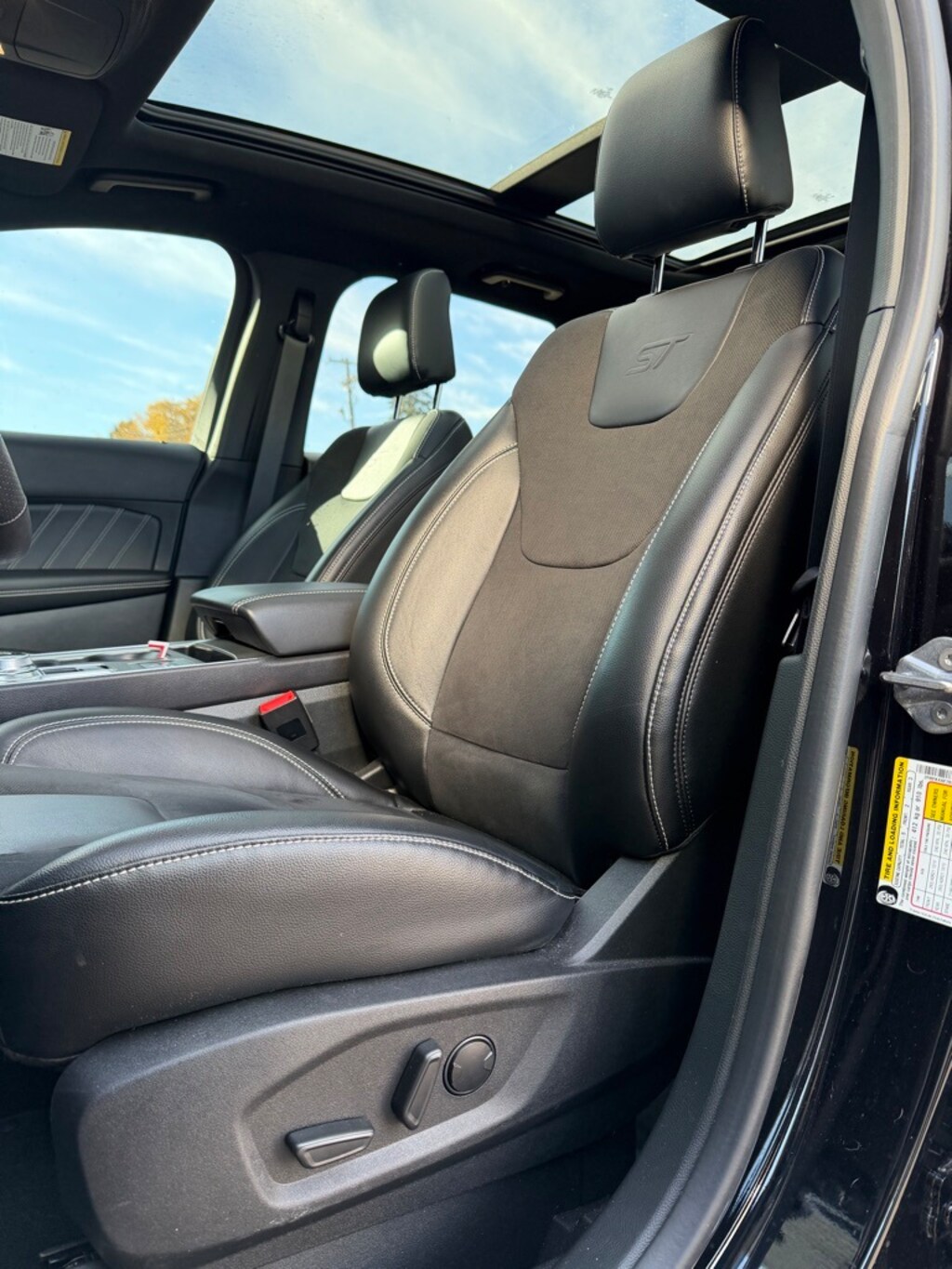 Certified 2024 Ford Edge ST SUV