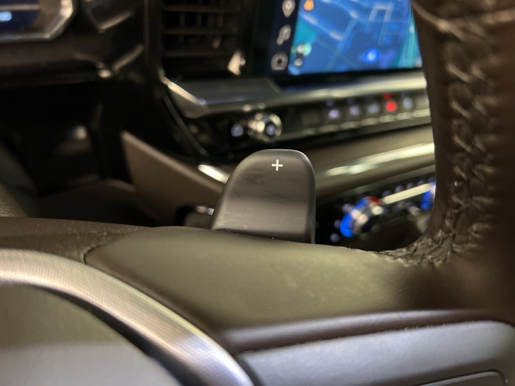 2023 GMC Sierra 1500 SLT - Photo 18