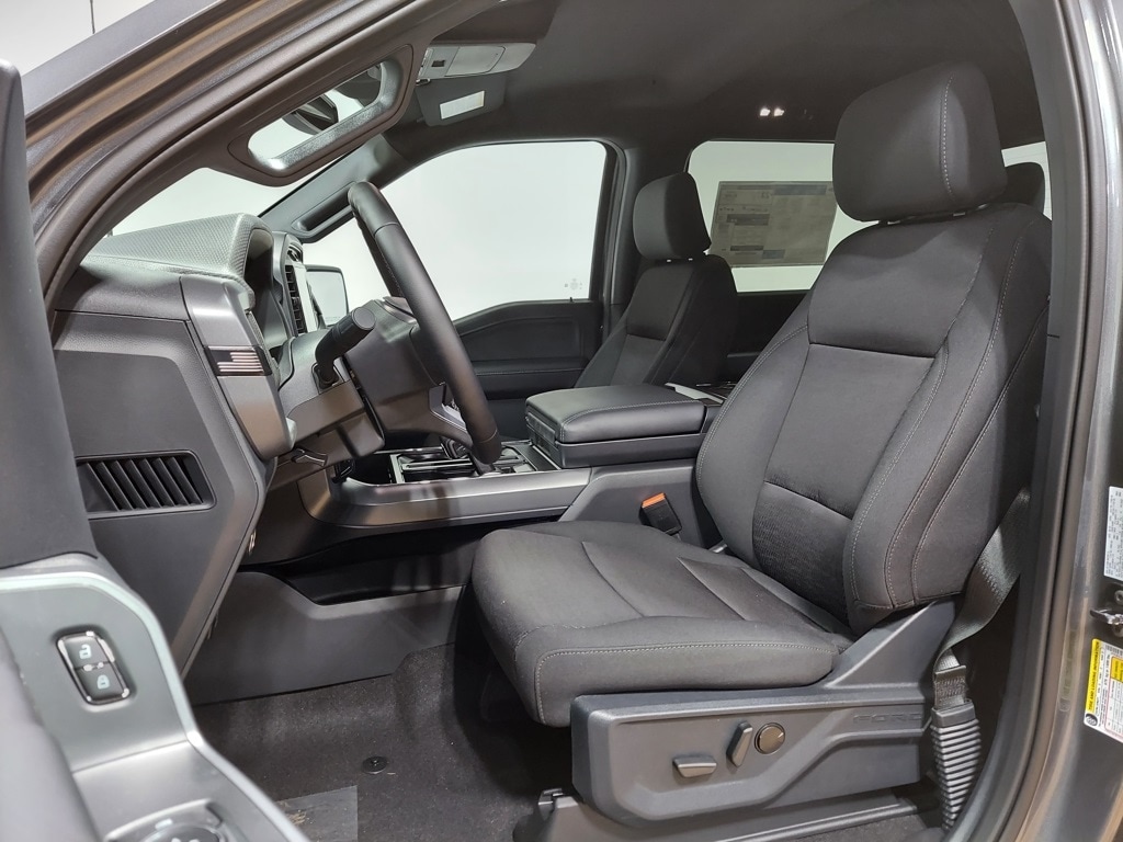 New 2025 Ford F-150 XLT TRUCK