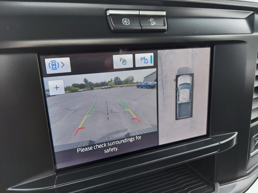 2025 Ford F-250 photo 3