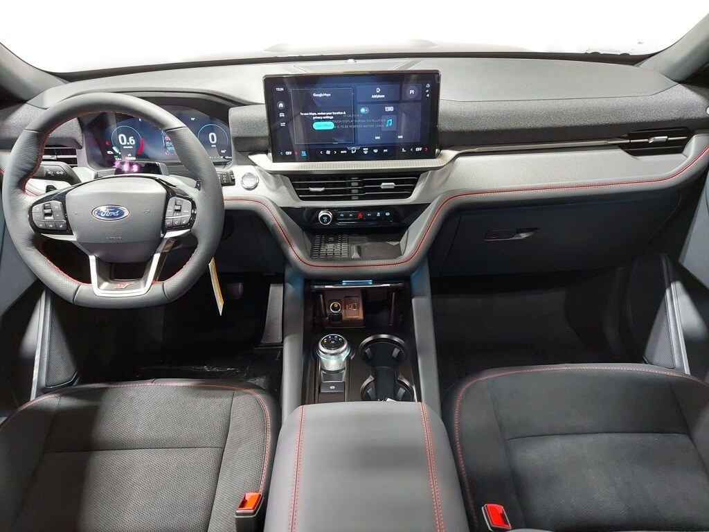 2025 Ford Explorer ST photo 2