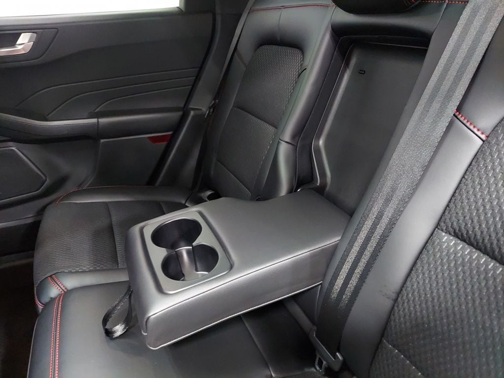 2025 Ford Escape ST-Line - Photo 24