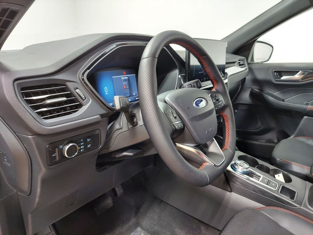 2025 Ford Escape ST-Line - Photo 10
