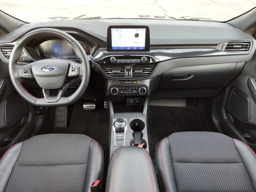 2023 Ford Escape photo 2