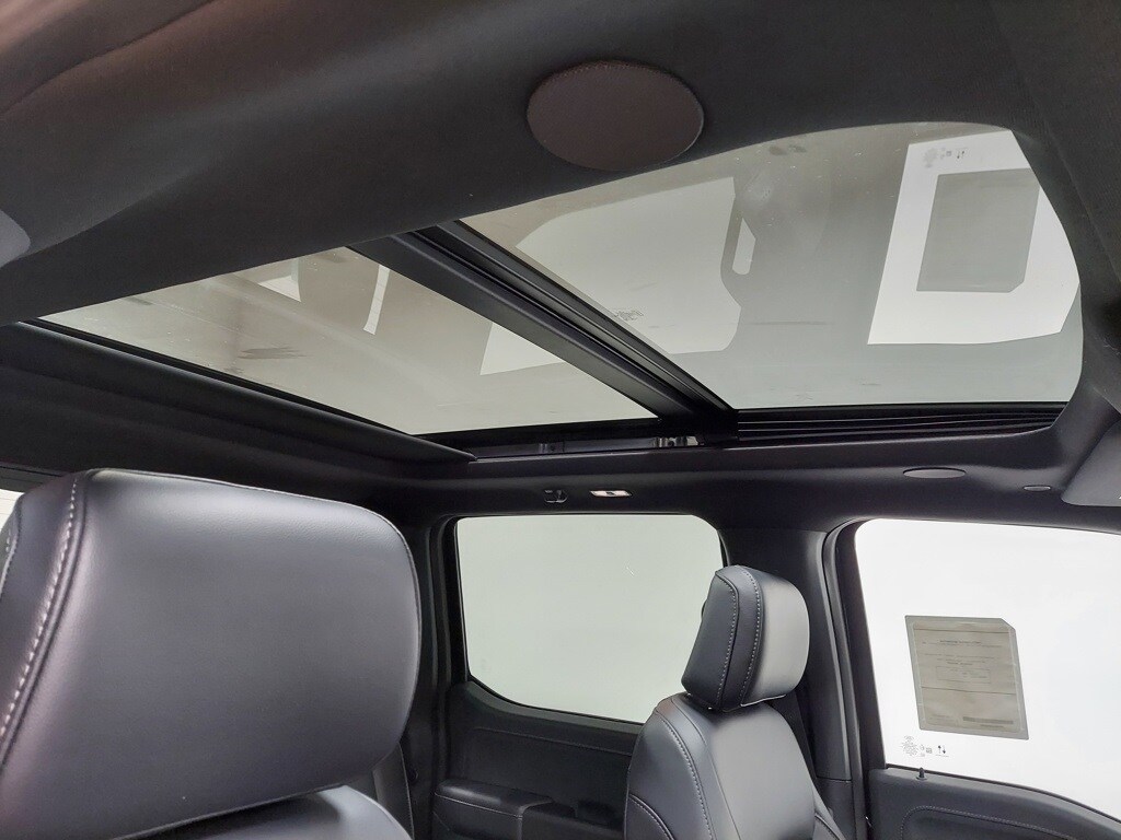 2025 Ford F-150 Lariat photo 4