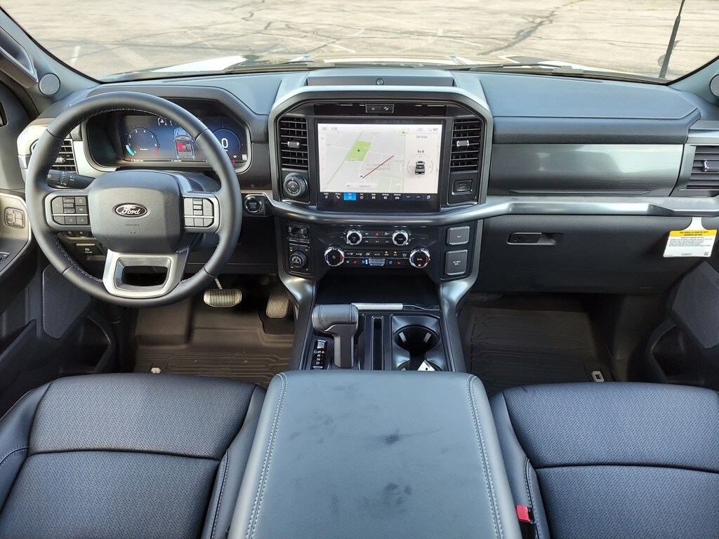 2025 Ford F-150 Lariat photo 2
