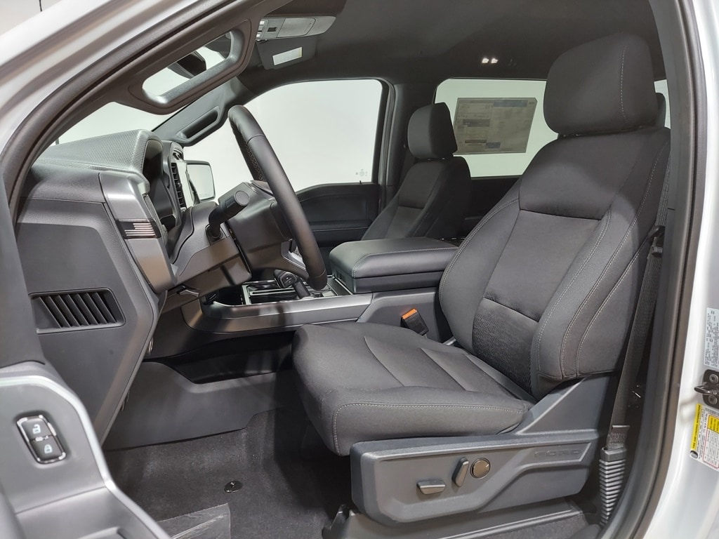 New 2025 Ford F-150 XLT TRUCK