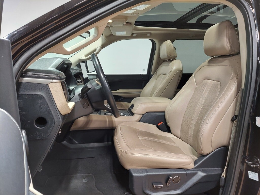 2024 Ford Expedition MAX Limited photo 3