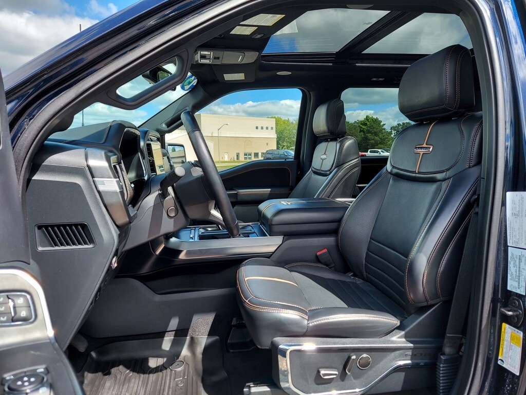 2023 Ford F-150 Platinum photo 3