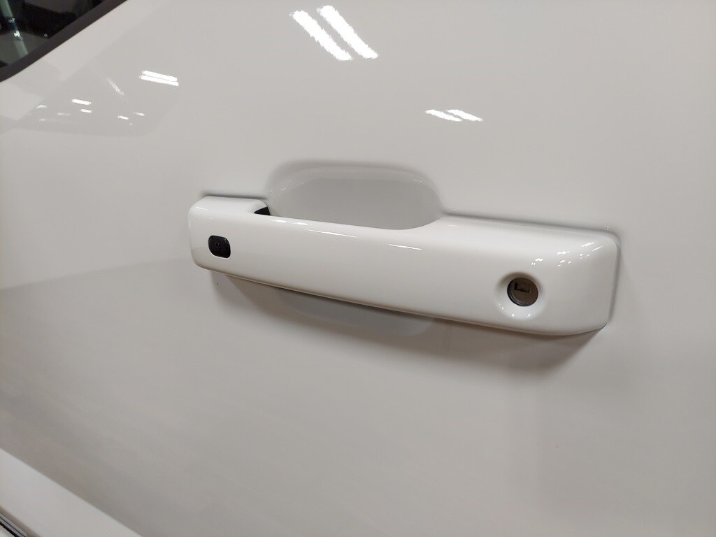 2025 Ford F-350 XLT photo 2