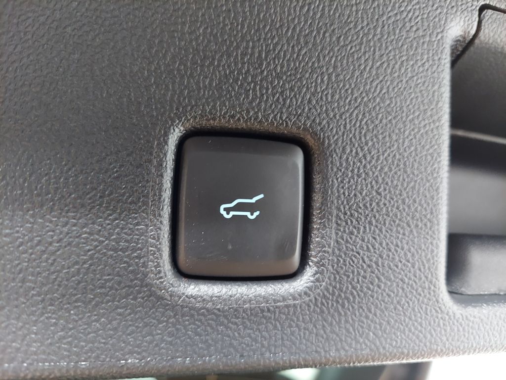 2025 Ford Escape ST-Line - Photo 25