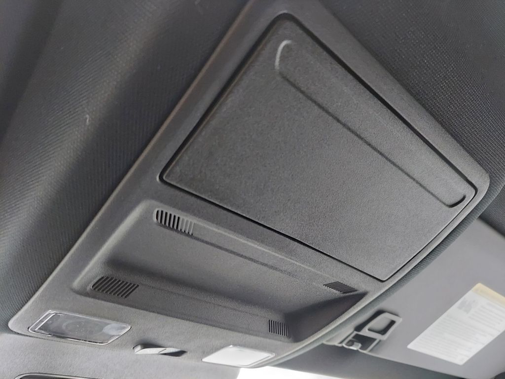 2025 Ford Escape ST-Line - Photo 18