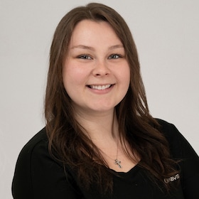 Staff member Emily Davenport from ID_0df3f3