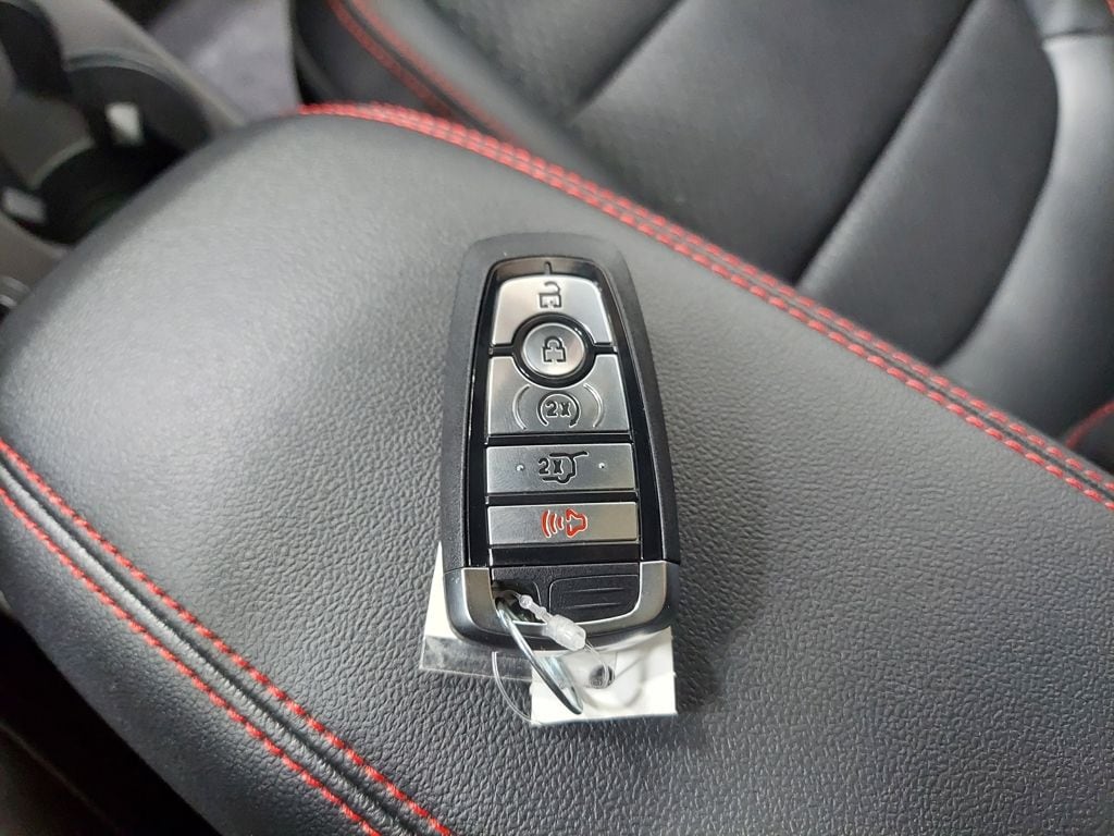 2025 Ford Escape ST-Line - Photo 7