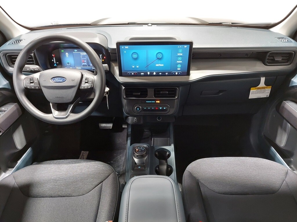 2025 Ford Maverick XL photo 2