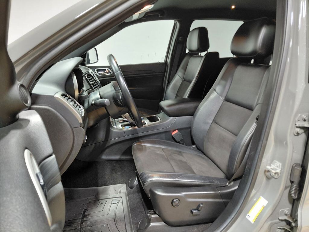 Used 2020 Jeep Grand Cherokee Laredo SUV