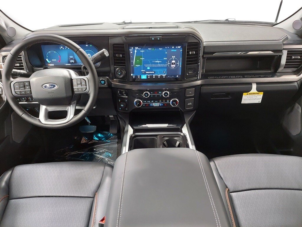 2025 Ford F-250 Lariat photo 2