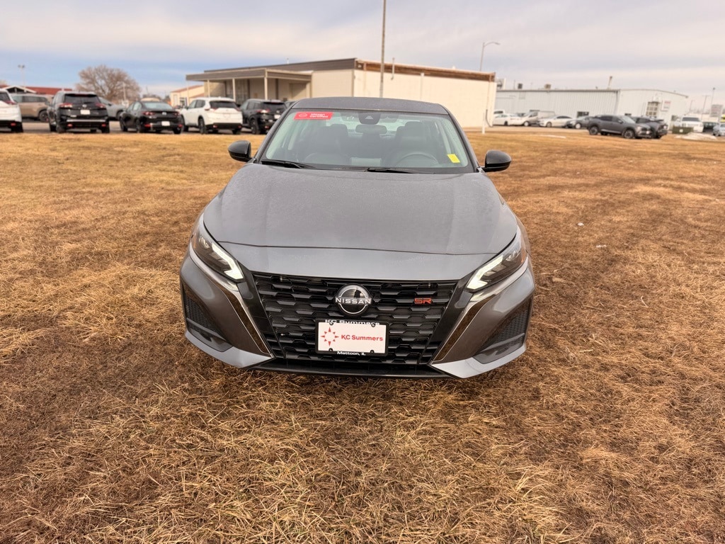 Used 2025 Nissan Altima SR Sedan