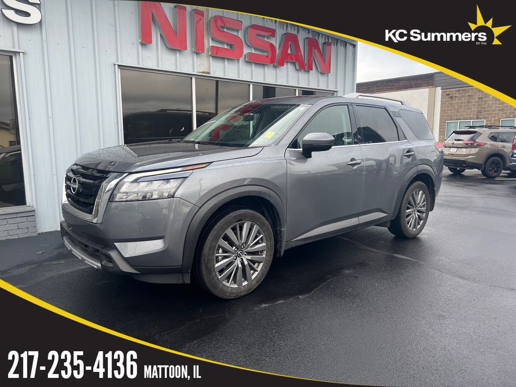 2025 Nissan Pathfinder SL 2WD's photo