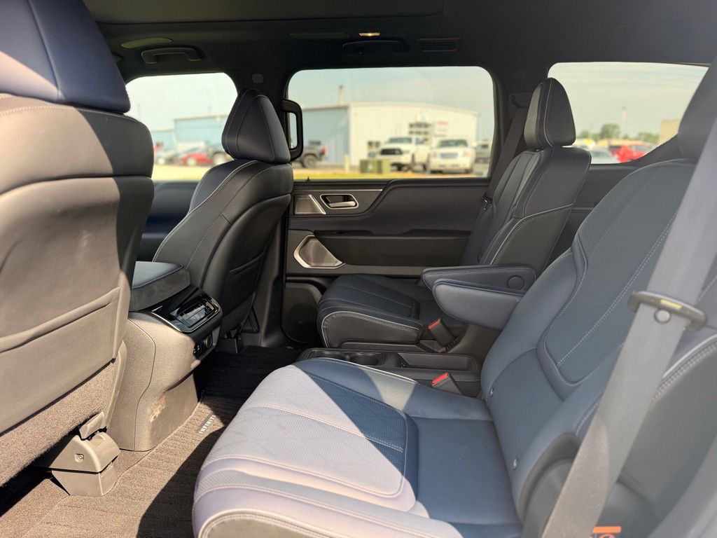 2026 INFINITI QX80 Sport - Photo 11