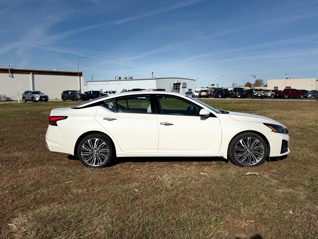 Certified 2024 Nissan Altima 2.5 SL Sedan