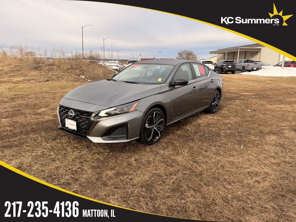Used 2025 Nissan Altima SR Sedan