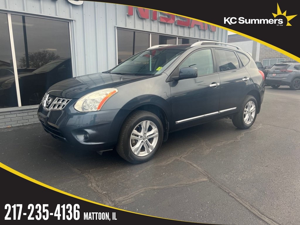 2013 Nissan Rogue SV's photo