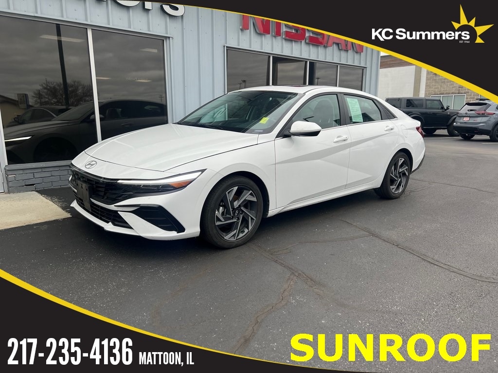 2025 Hyundai Elantra SEL's photo