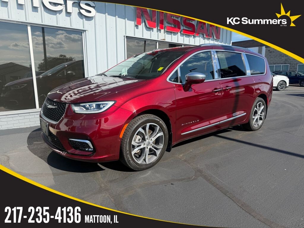 Used 2022 Chrysler Pacifica Pinnacle Van Passenger Van