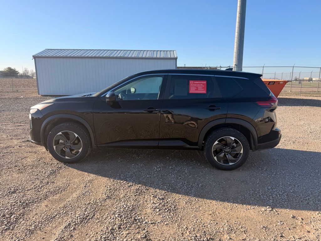 2025 Nissan Rogue SV - Photo 8