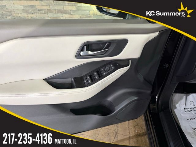 2025 Nissan Rogue SV - Photo 8