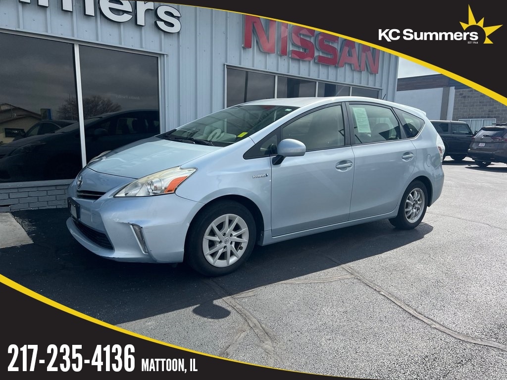 2014 Toyota Prius v Two