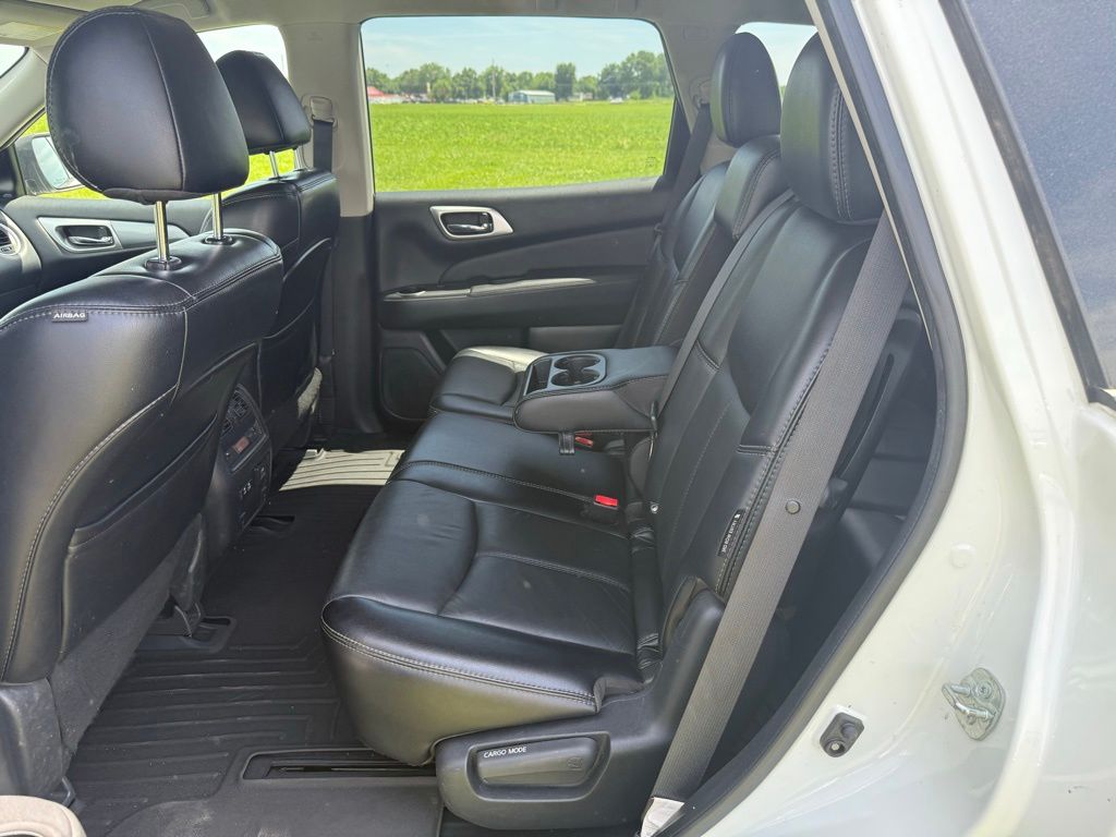 2020 Nissan Pathfinder SL - Photo 11