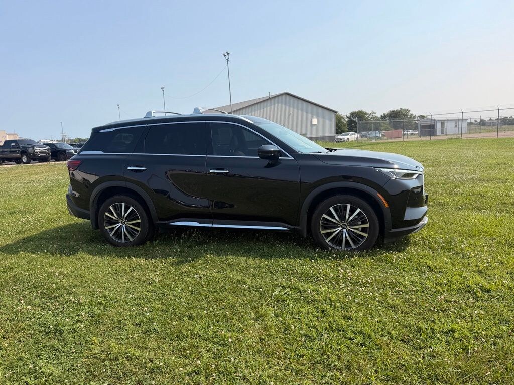 Used 2025 INFINITI QX60 SENSORY SUV