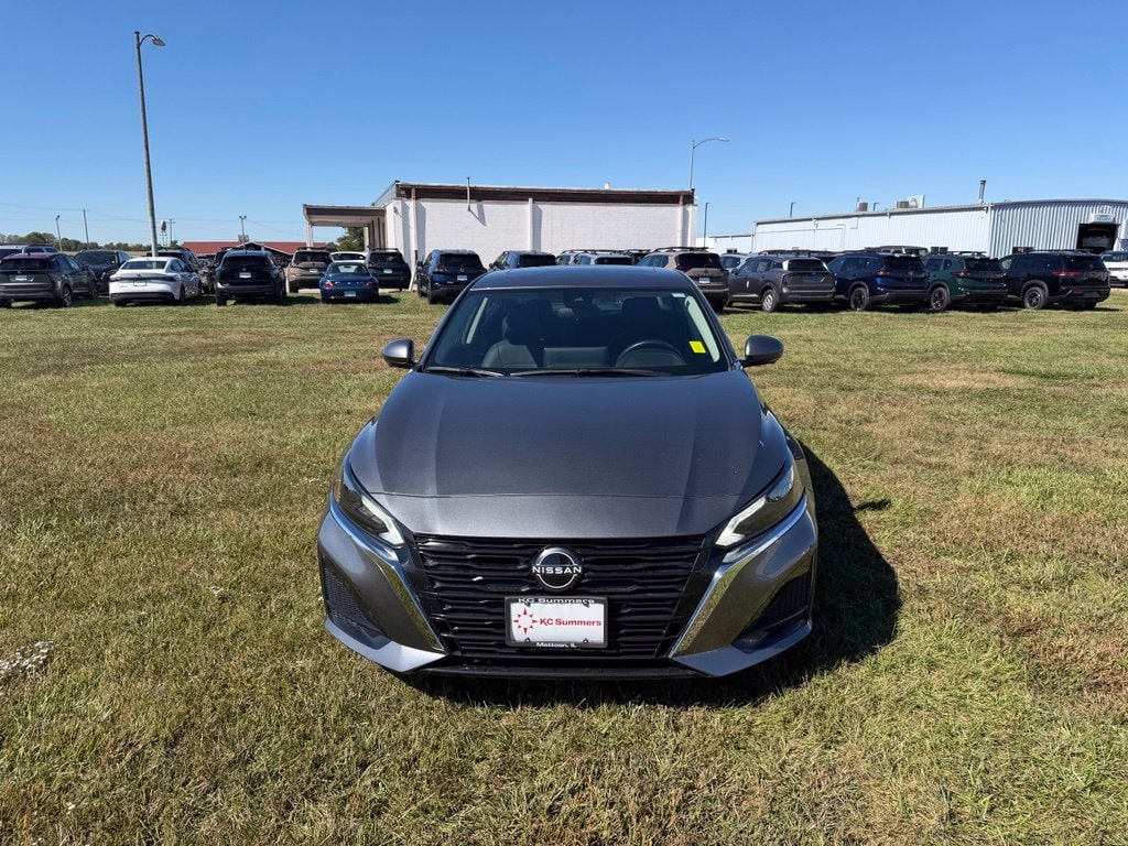 Used 2024 Nissan Altima SL with VIN 1N4BL4EV2RN374773 for sale in Mattoon, IL