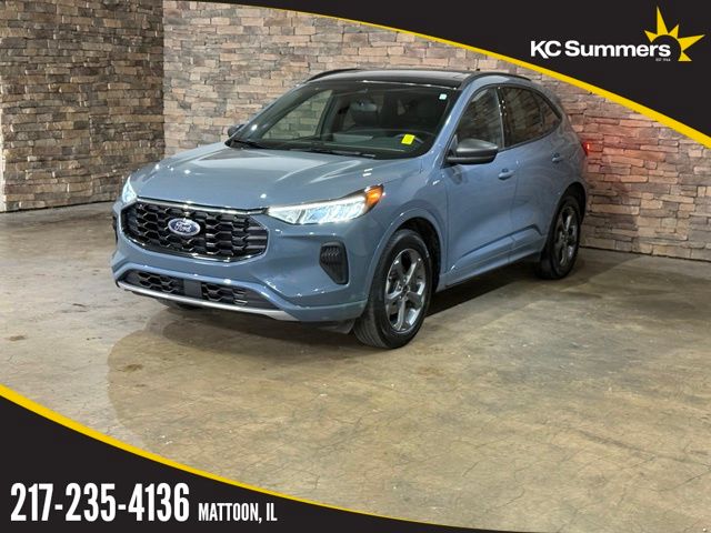 2023 Ford Escape ST-Line AWD's photo