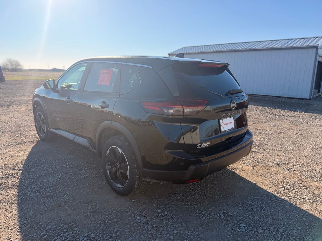 2025 Nissan Rogue SV - Photo 7