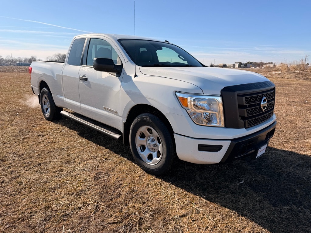 Used 2021 Nissan Titan S Truck King Cab