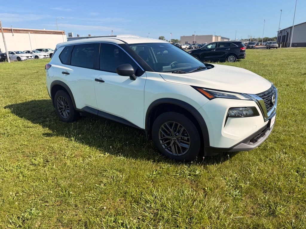 Used 2023 Nissan Rogue S SUV