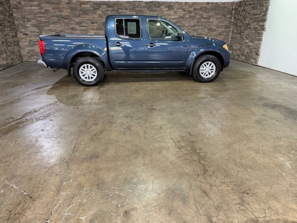 Certified 2017 Nissan Frontier SV Truck Crew Cab