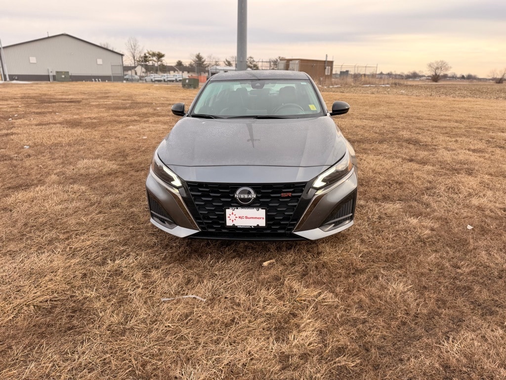 Used 2025 Nissan Altima SR Sedan