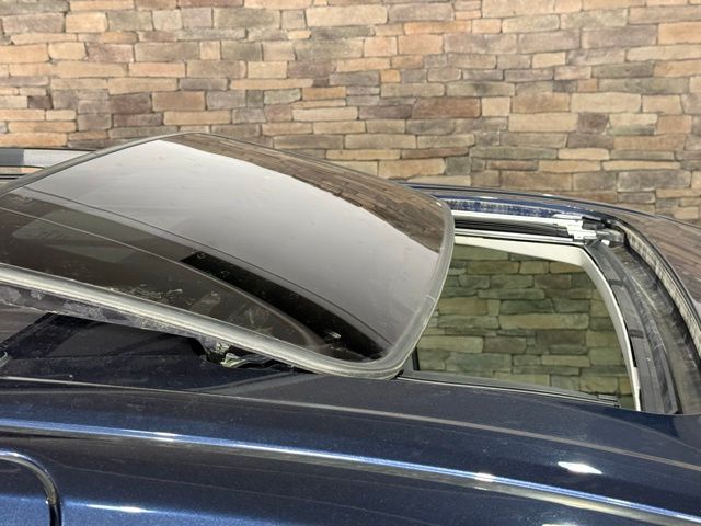 Used 2018 Toyota Sienna XLE Premium with VIN 5TDYZ3DC0JS963154 for sale in Mattoon, IL